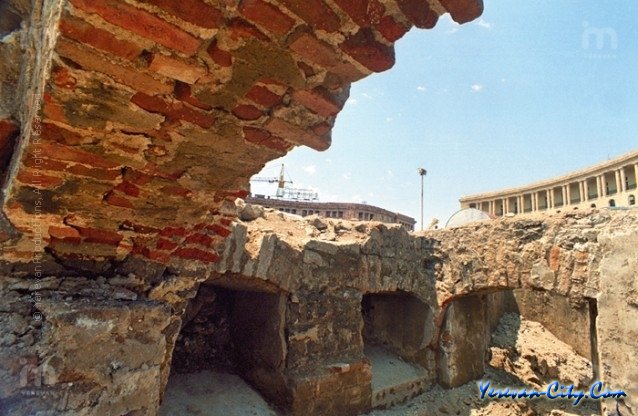 Подземная история Подземная история